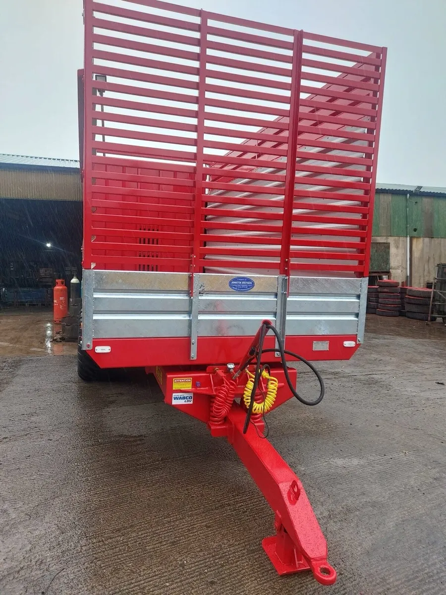 Johnston silage trailers - Image 4
