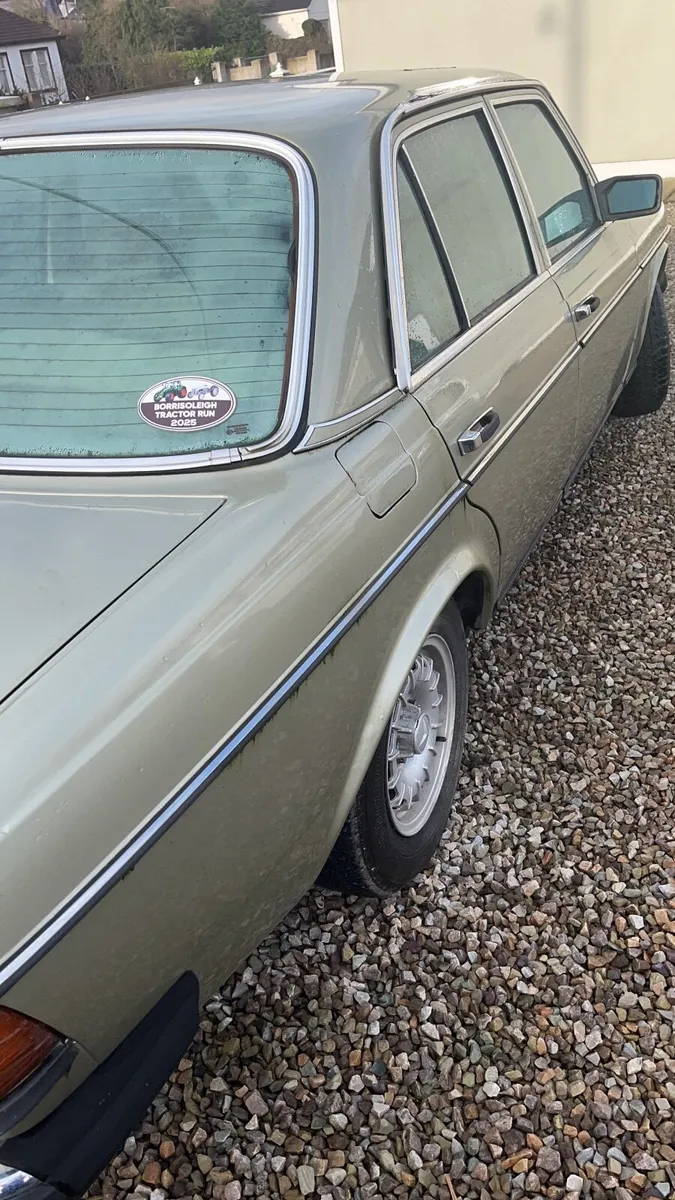 Mercedes-Benz Other 1982 - Image 3