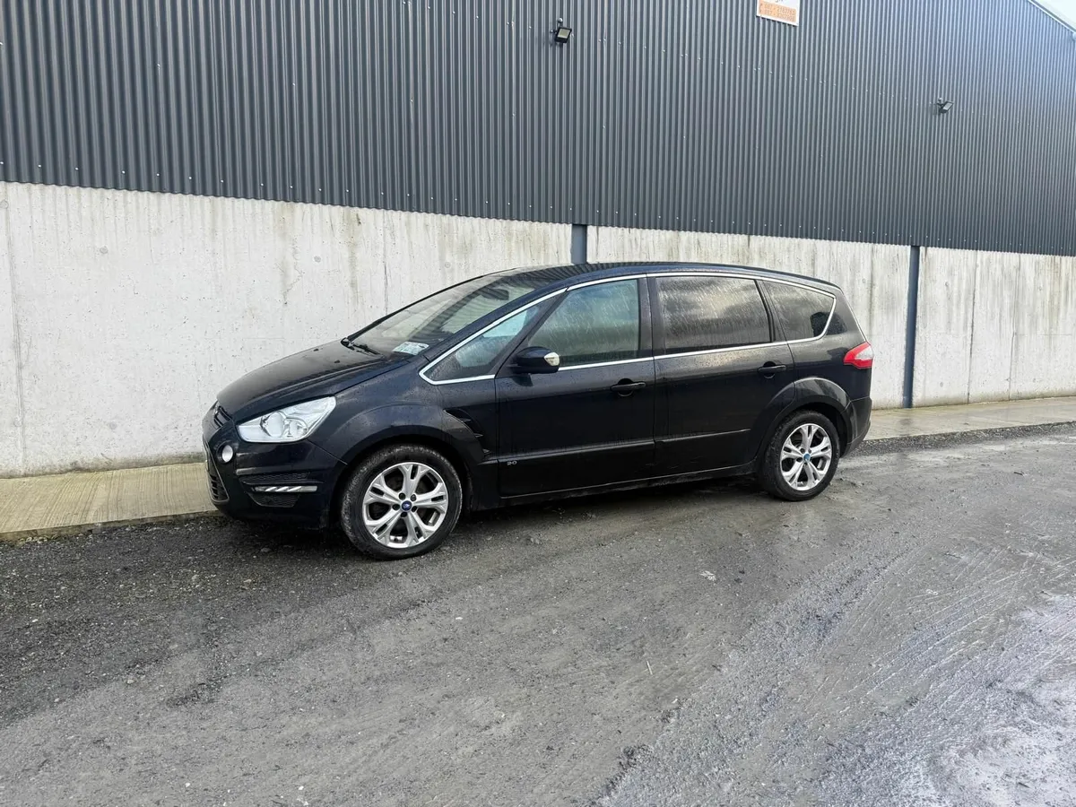 2011 Ford S Max 7 Seater - Image 1