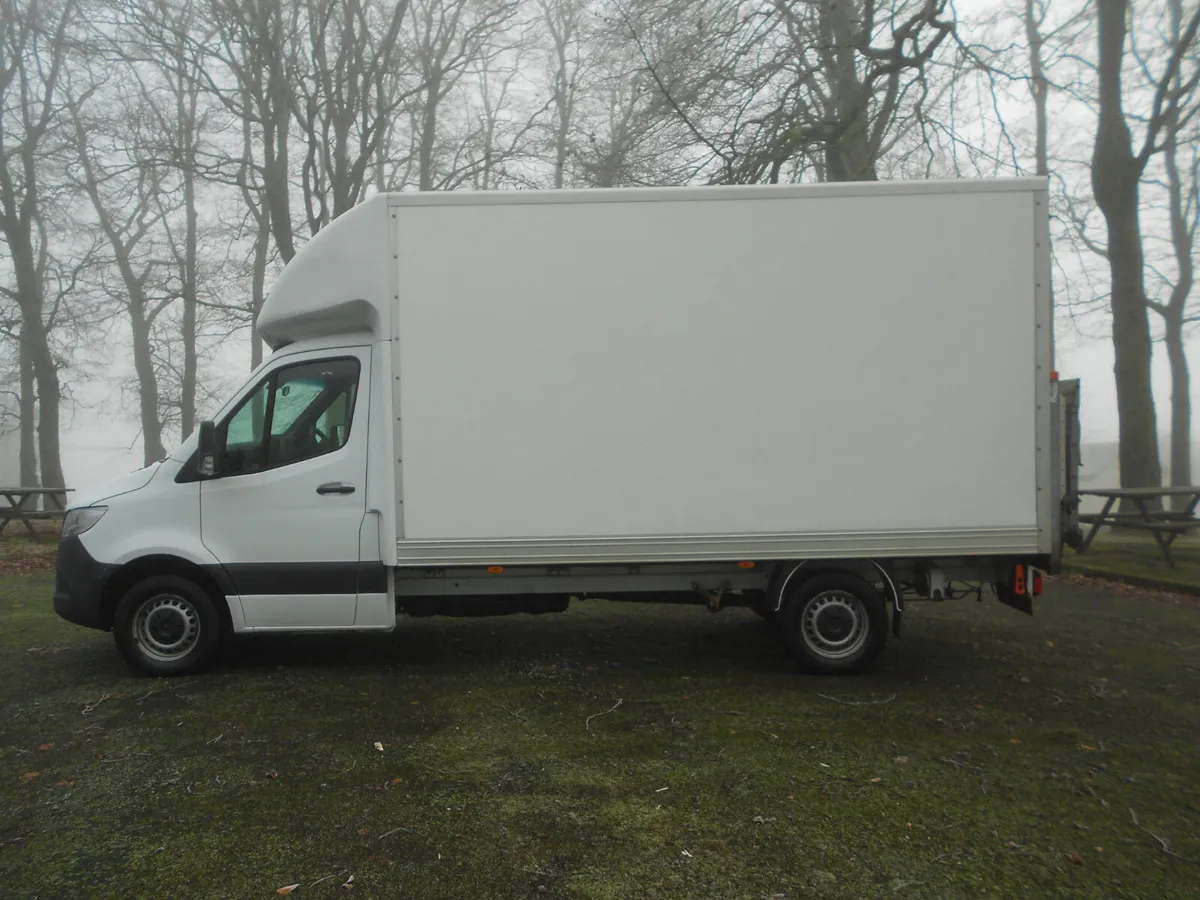 Mercedes-Benz Sprinter 2022 - Image 3