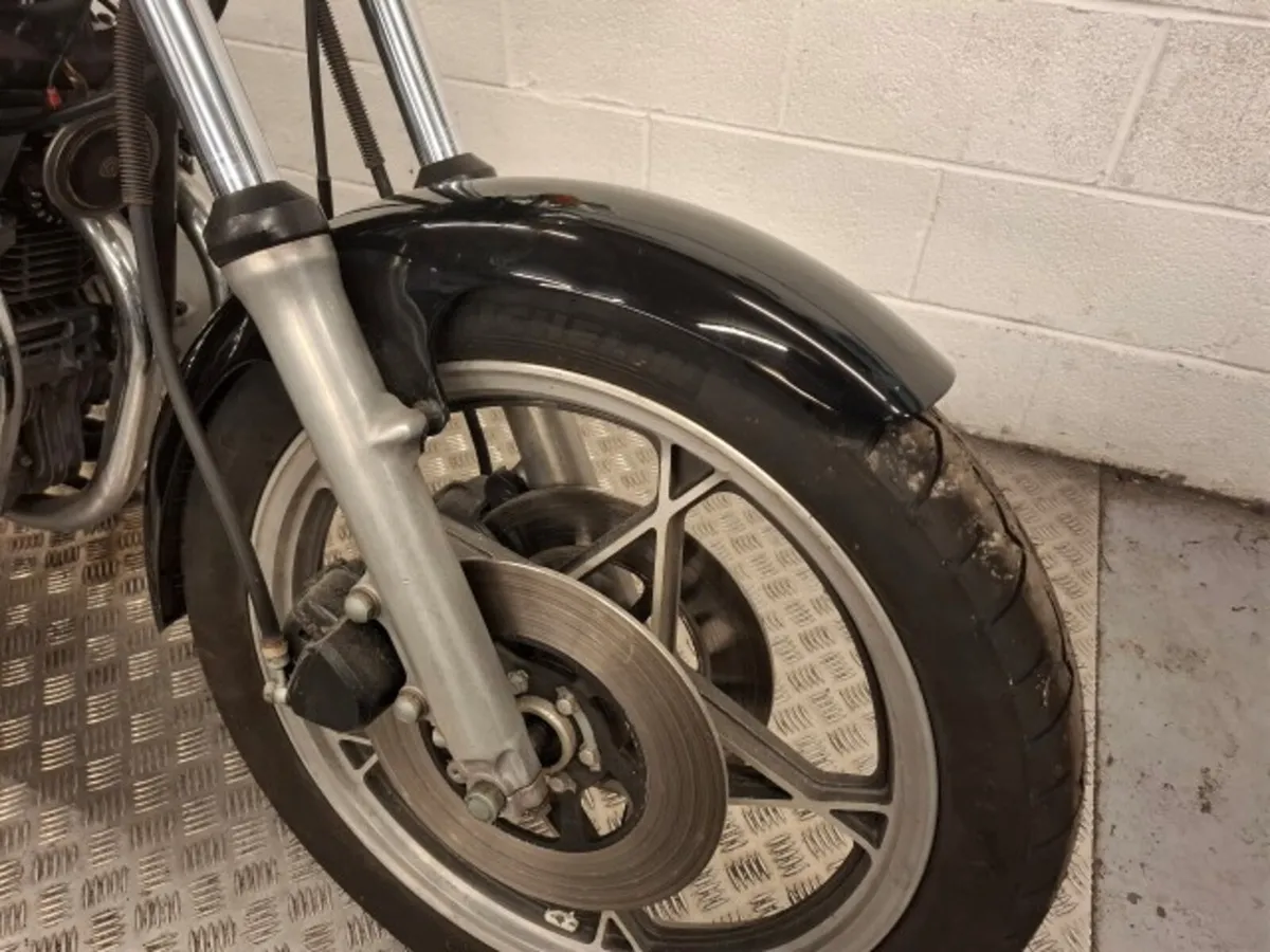 Suzuki GS750E 1979 - Image 3