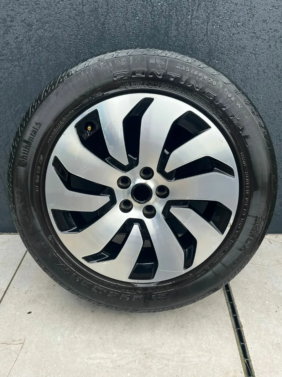 Land Rover Disco 5 20 Inch Alloys + Conti tyres - Image 1