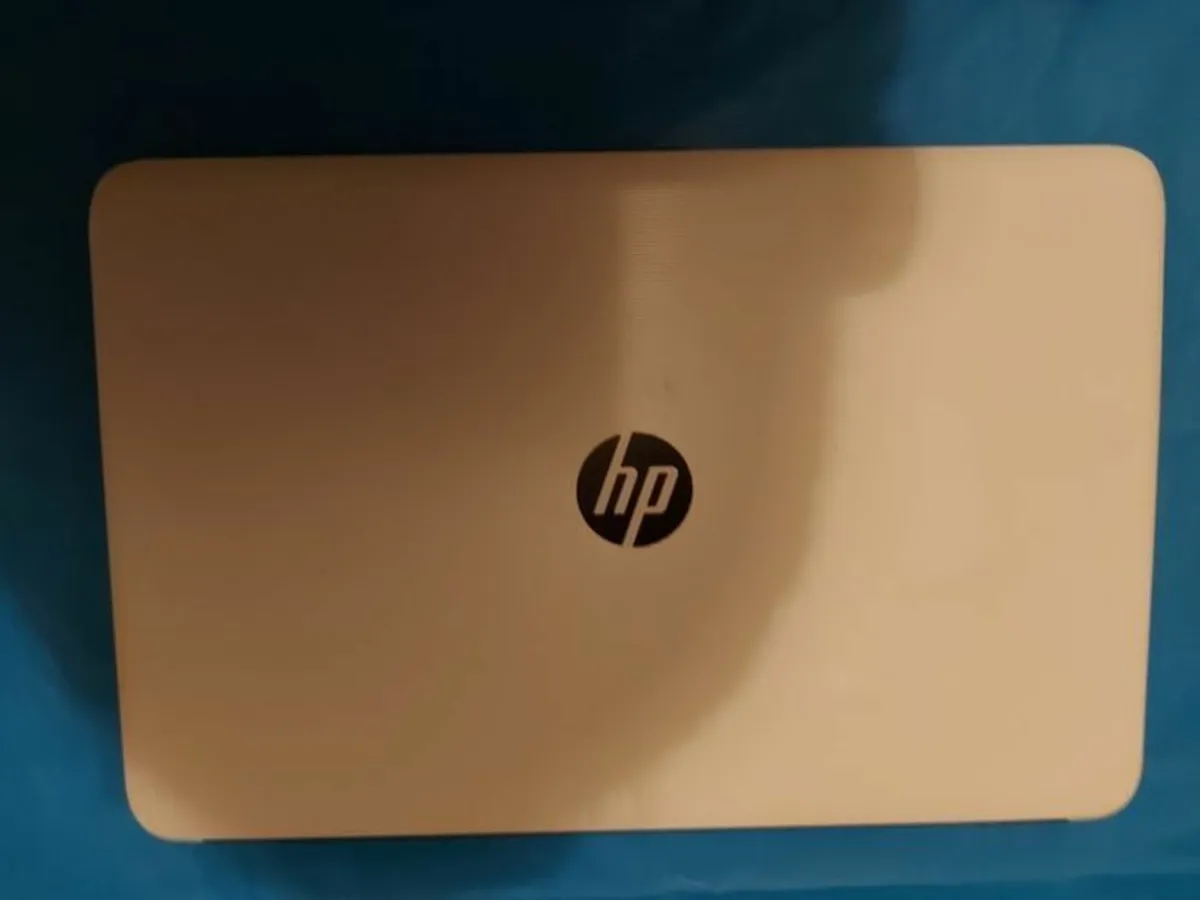 HP 15.6 inch Laptop, Model TPN-C125, 8GB, 750GB - Image 2