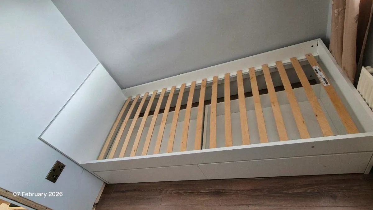 Single bed