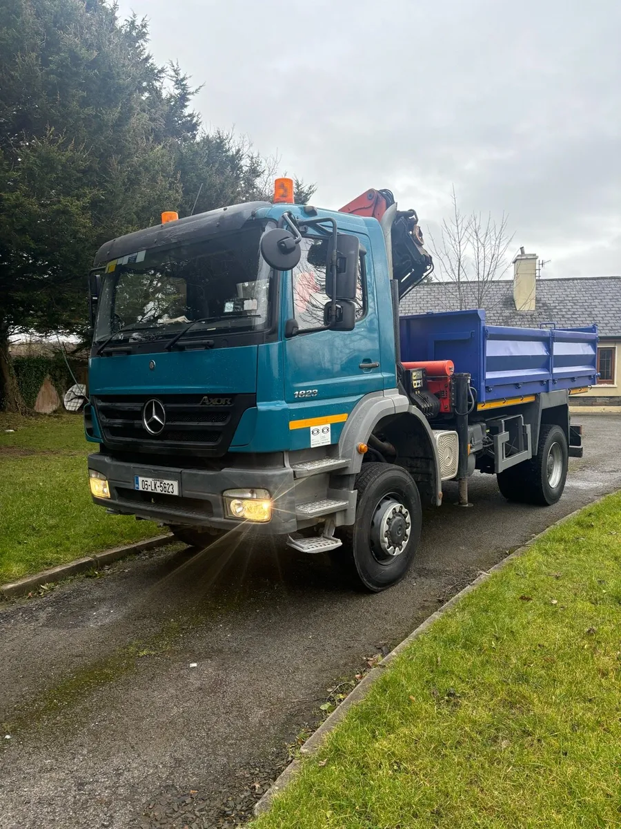 Mercedes 1823 Axor four wheel drive - Image 3