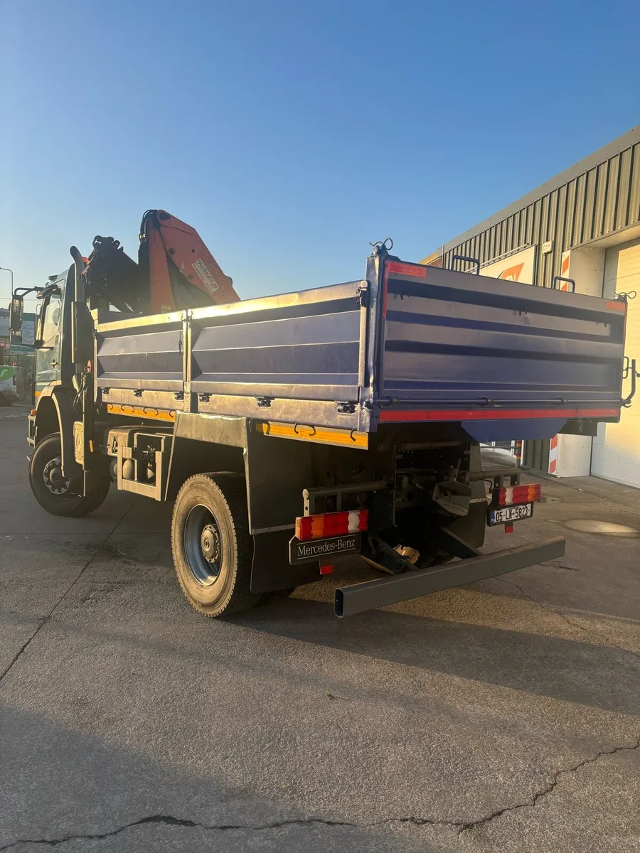 Mercedes 1823 Axor four wheel drive - Image 2