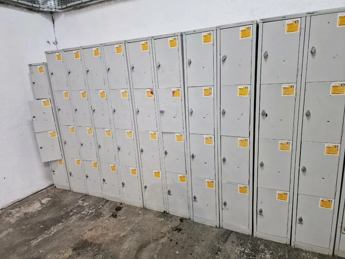 Lockers - Image 2