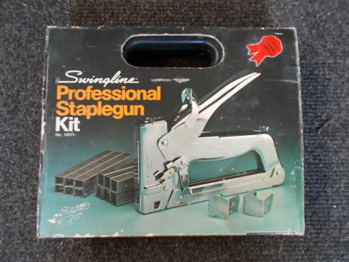 Staple Gun - Image 1