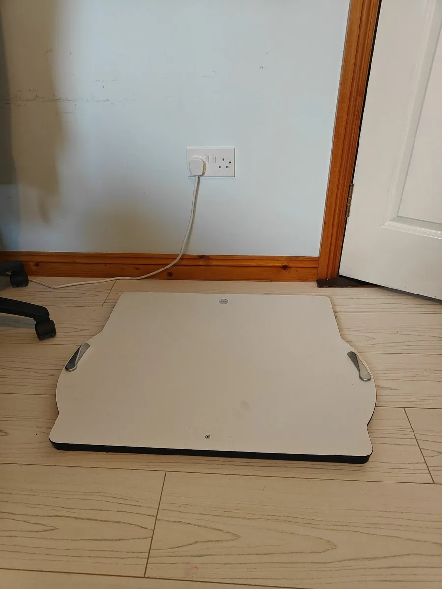 Sit-Stand Desk - Image 4