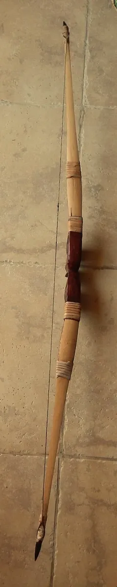 Wood Recurve Archery Bow with Hand Carved Handle - Image 3