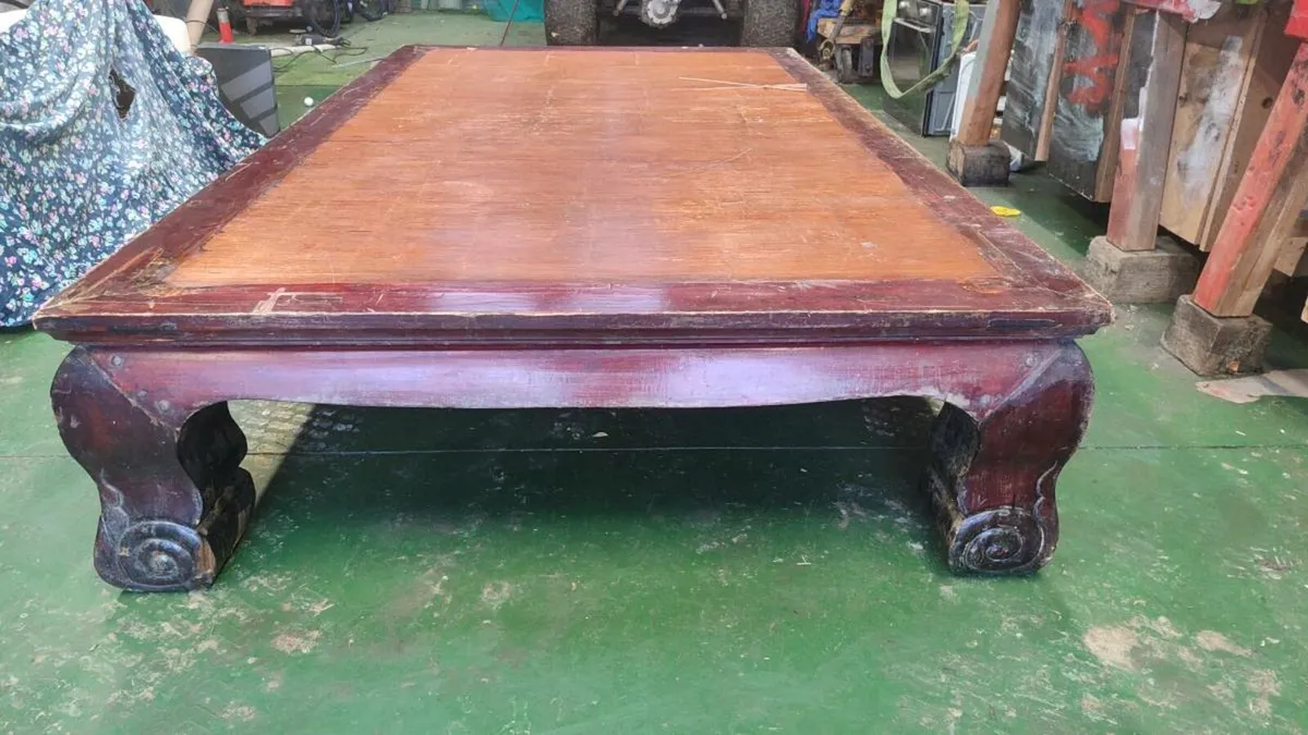 Huge Coffee or Gallery Table. - Image 1