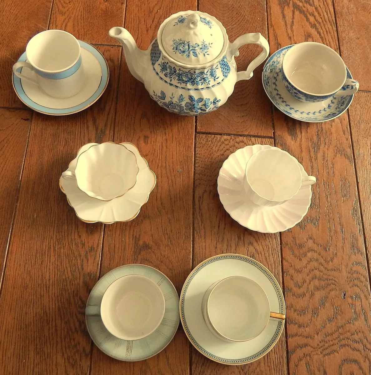 Vintage Myott Ironstone Teapot & Various Crockery - Image 2