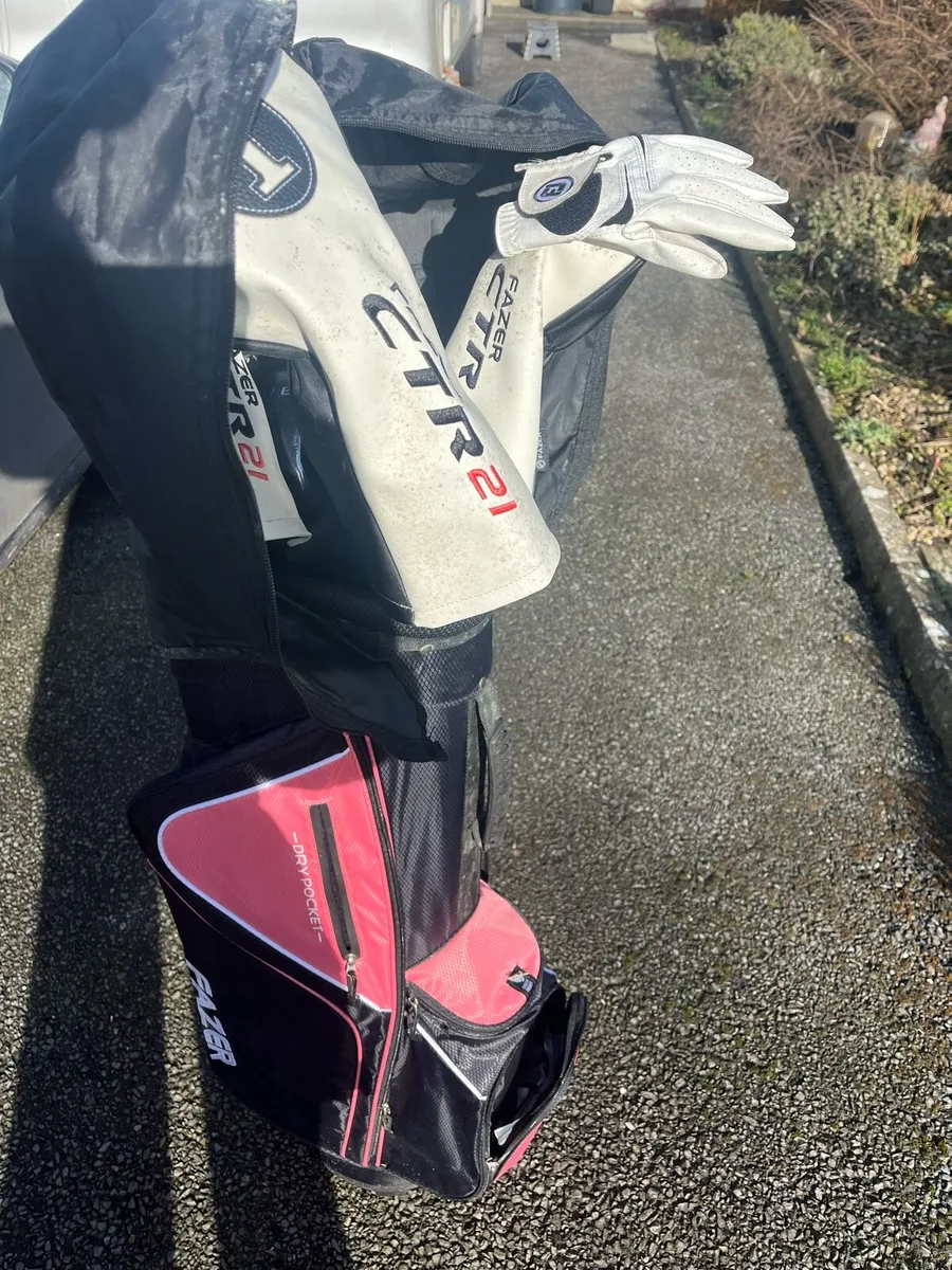 Grazer women’s golf clubs and bag set - Image 1