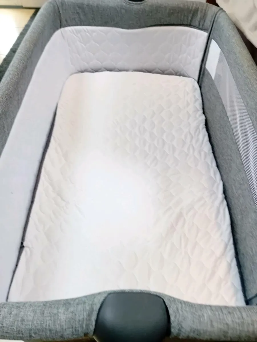 BABYLO SNUGGLE CUDDLE CO COT SLEEPER - Image 4