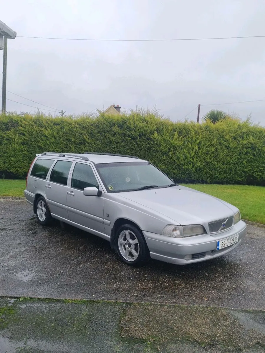 Volvo v70 estate turbo - Image 1