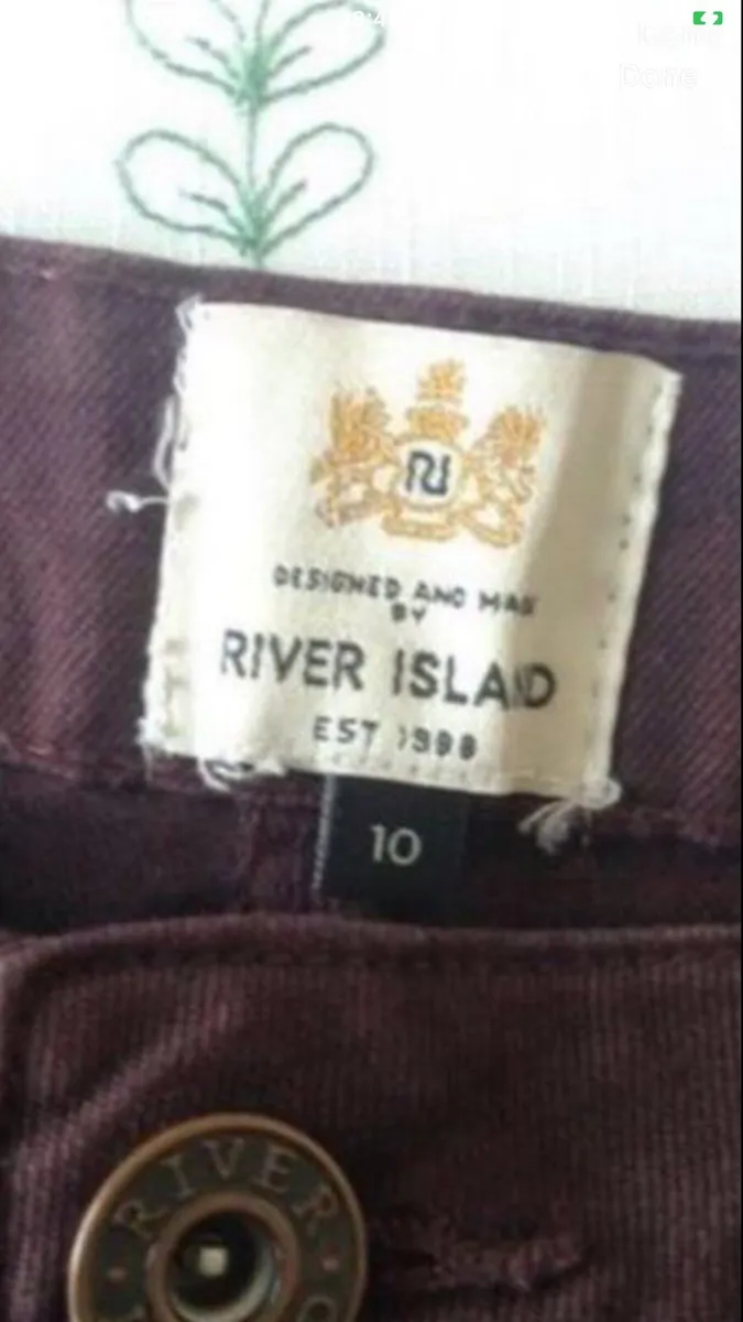 Ladies river island shorts size 10 €5 - Image 4
