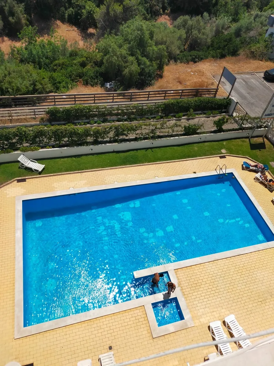 3 Bed Apt Sleeps 6 - Albufeira Algarve Portugal 4 - Image 3