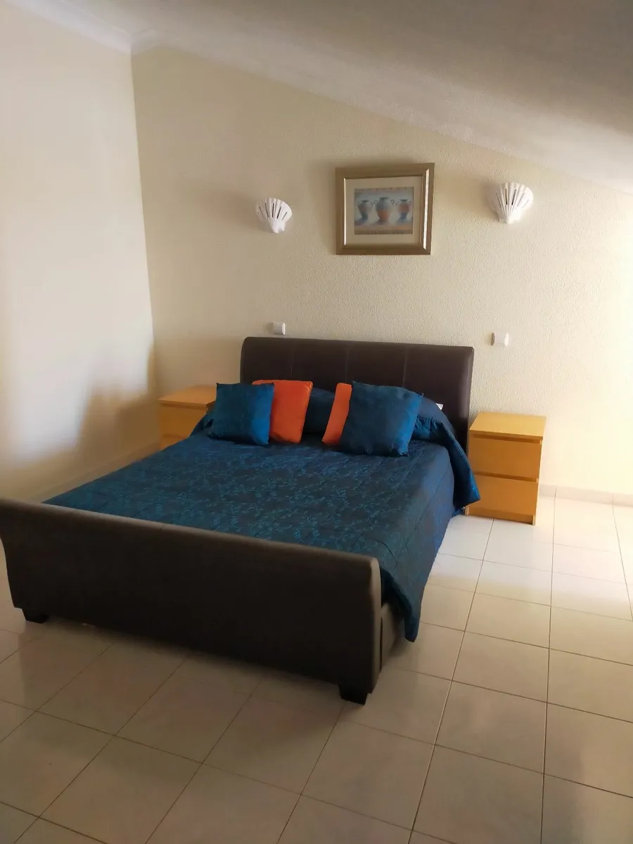 3 Bed Apt Sleeps 6 - Albufeira Algarve Portugal 4 - Image 4