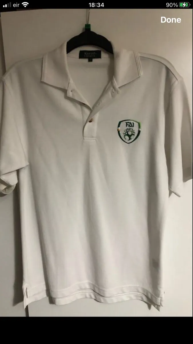 Mens Ireland top size XS €5 - Image 4