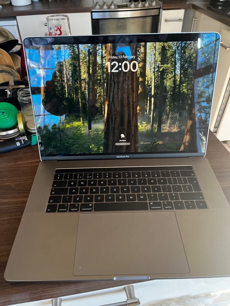 Macbook Pro 15” Screen - Image 2