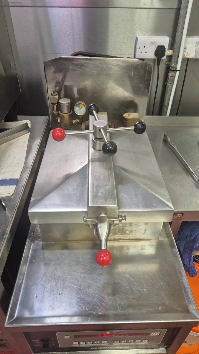 Pressure fryer - Image 2