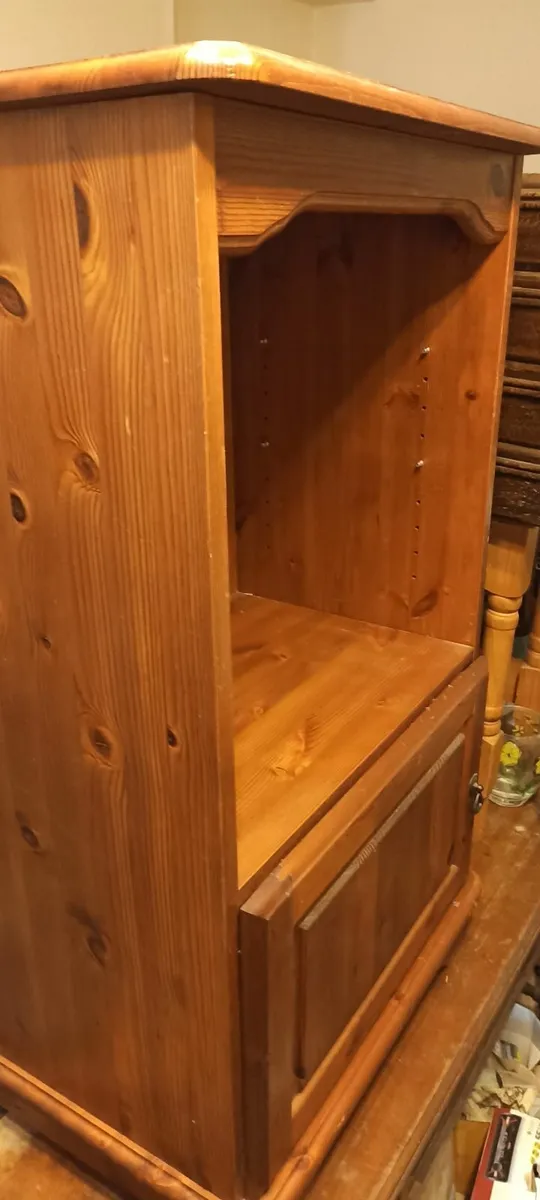 Pine Unit - Image 2
