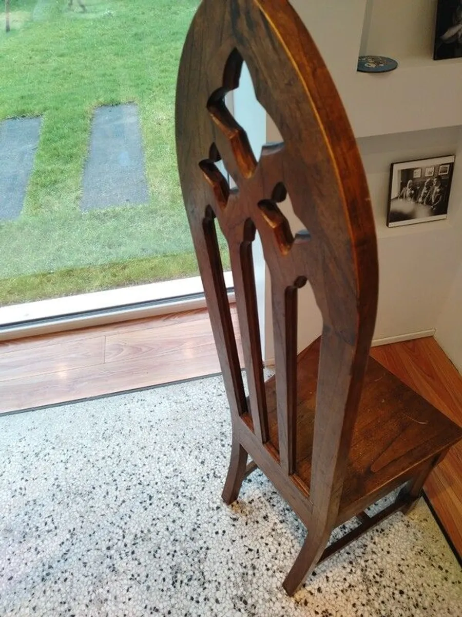 Beautiful chairs - Image 1