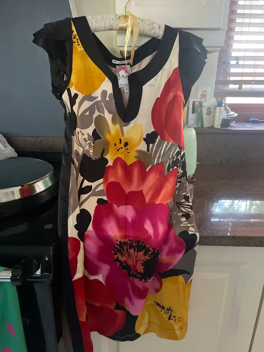 Ladies dress - Image 1