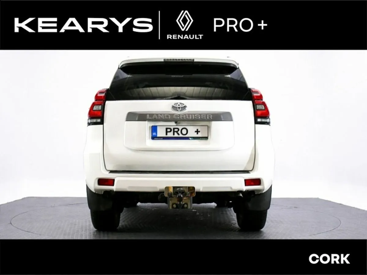 Toyota Land Cruiser LWB Commercial 2.8D - Image 3