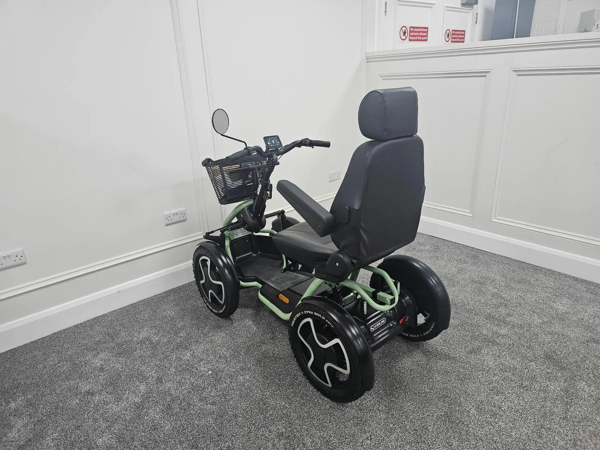 Pre- Owned Scoozy S800 Mobility Scooter - Image 2