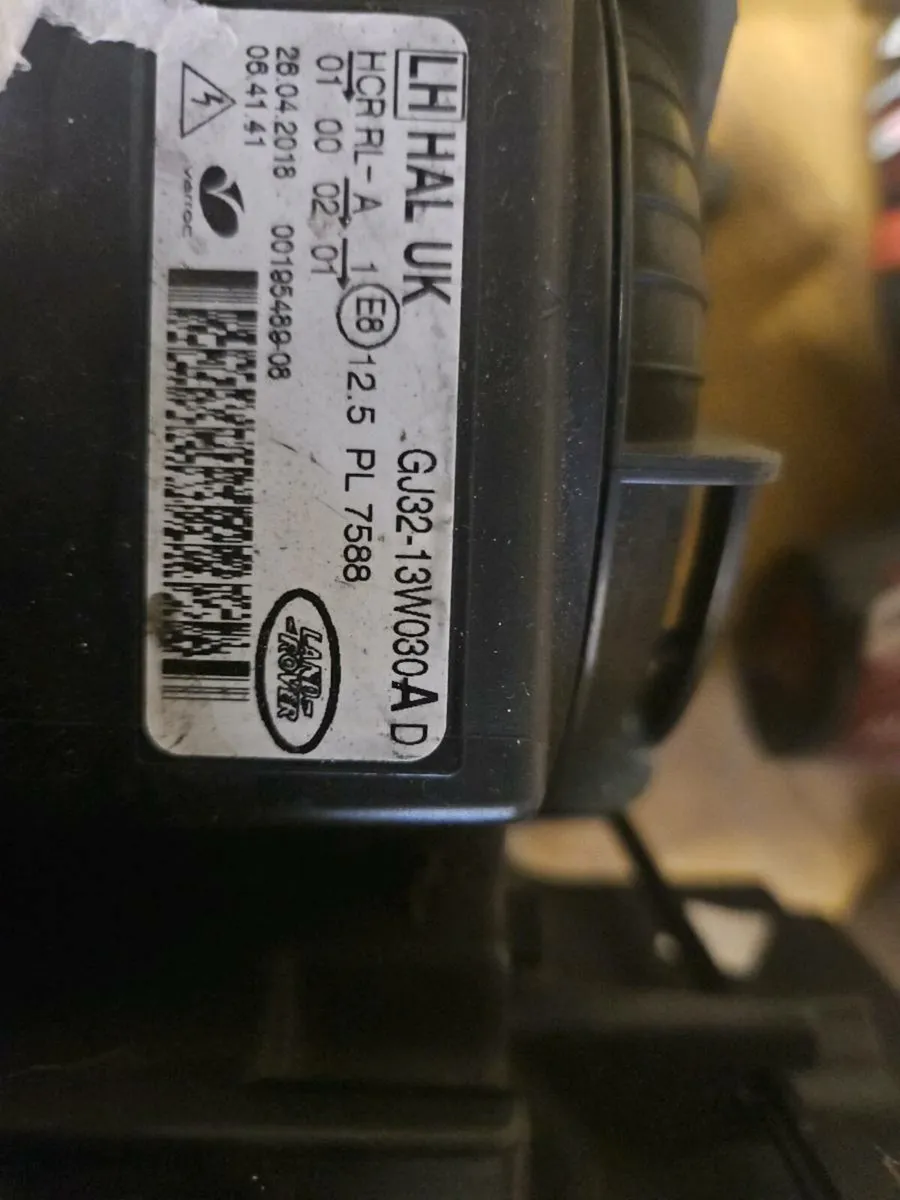 2018 landrover evoque left headlight - Image 2