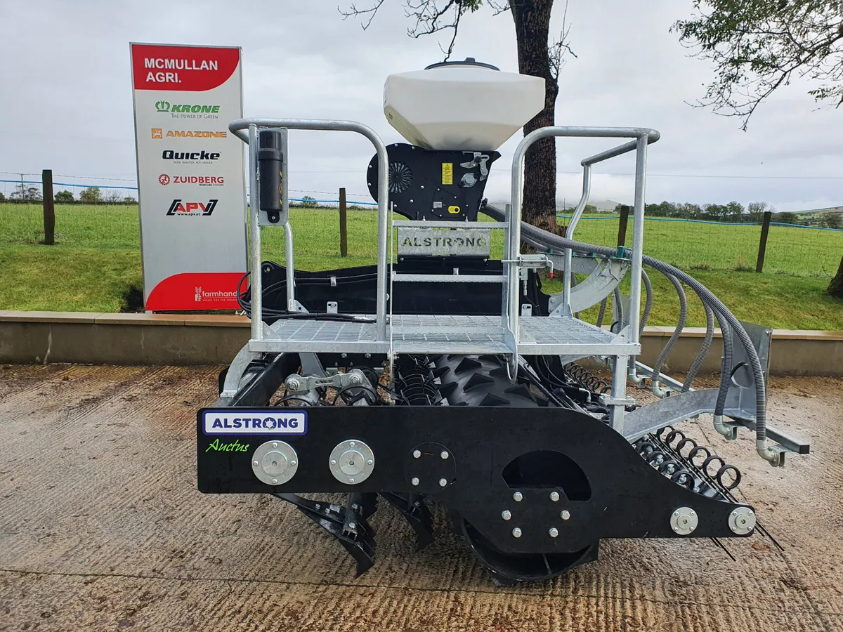 Ex Demo Alstrong Ltd. Auctus M Seeder - Image 1