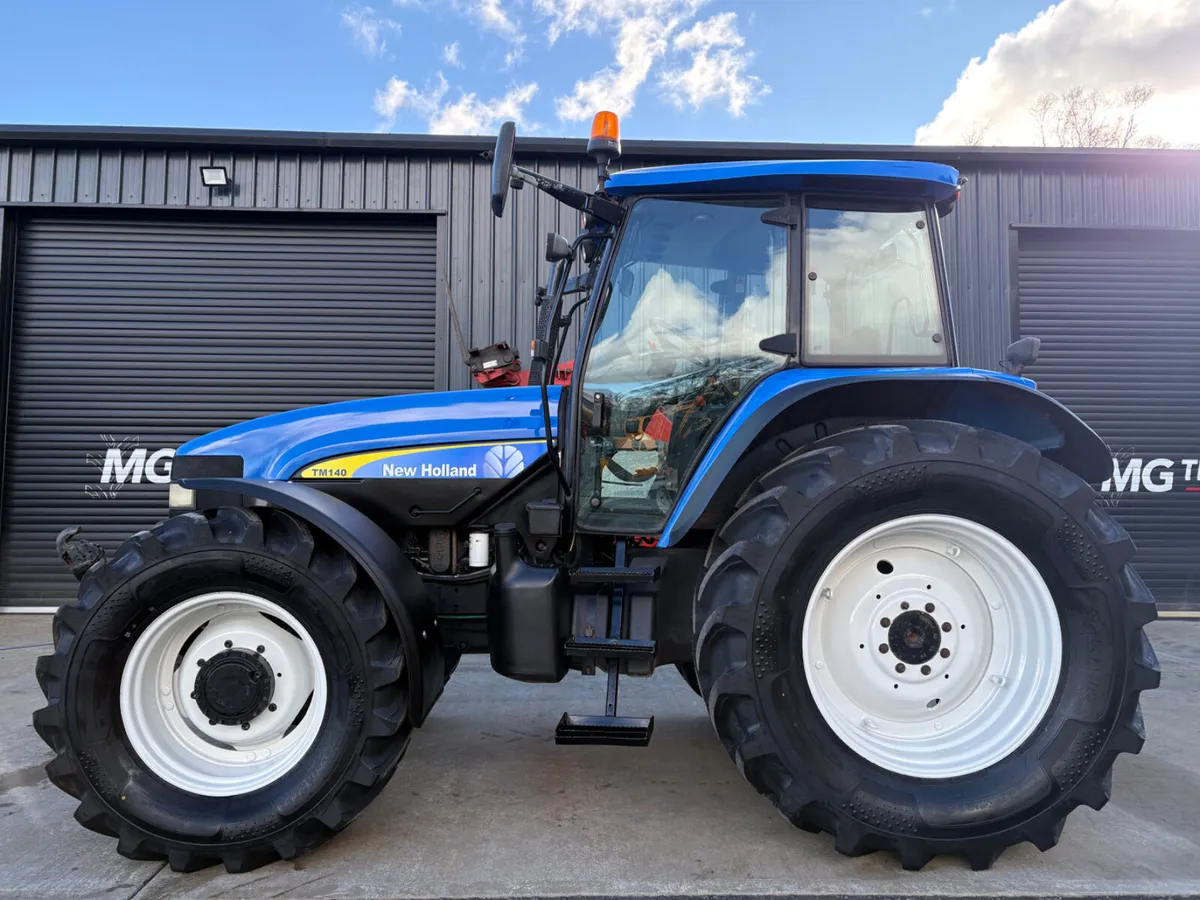 2004 New Holland TM140 - Image 2