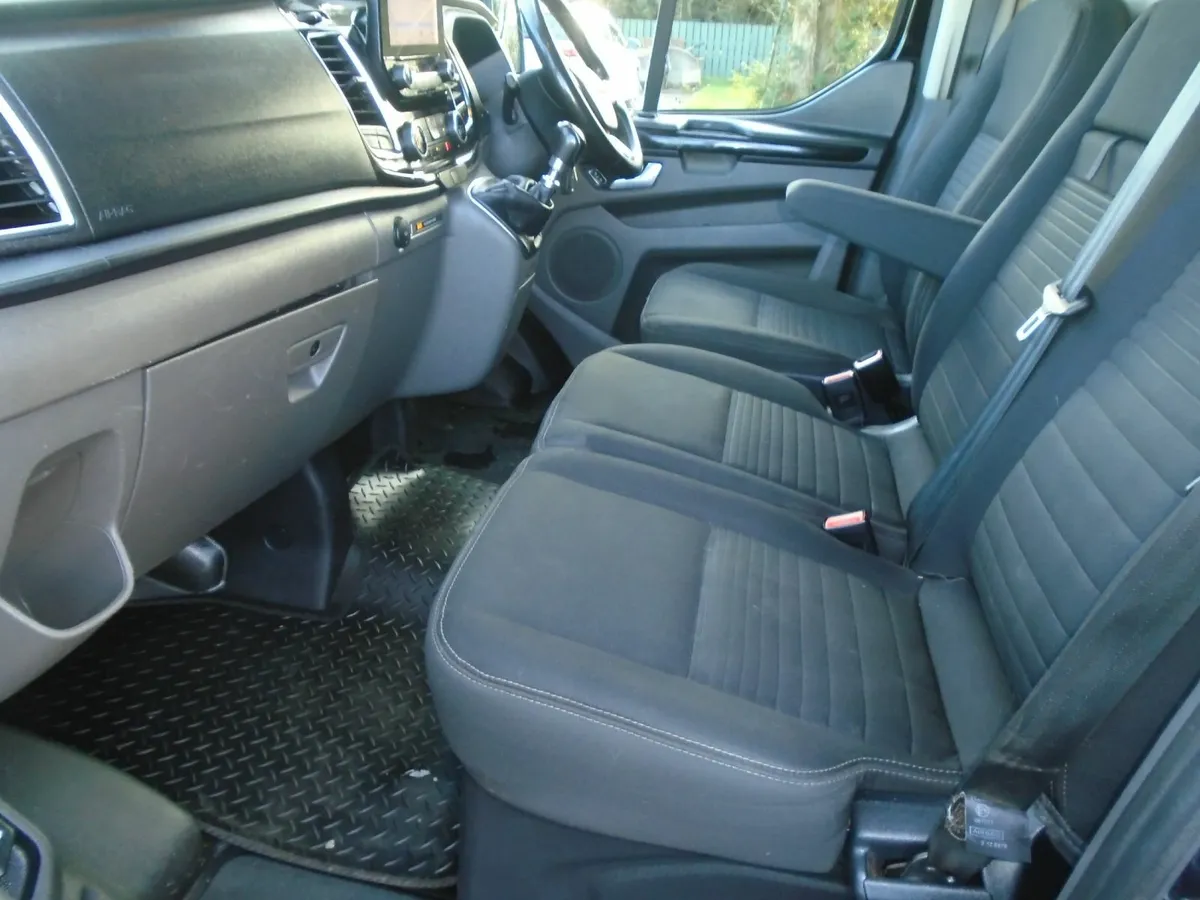 2023 Ford Transit Custom LWB LIMITED 130HP. - Image 4