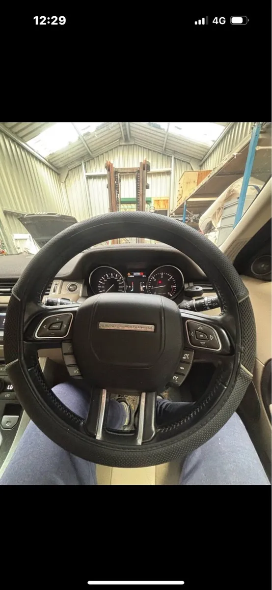 Range Rover Evoque 2013 Commercial - Image 4