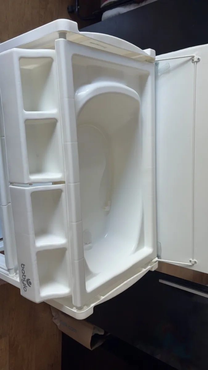 Baby changing unit - Image 3