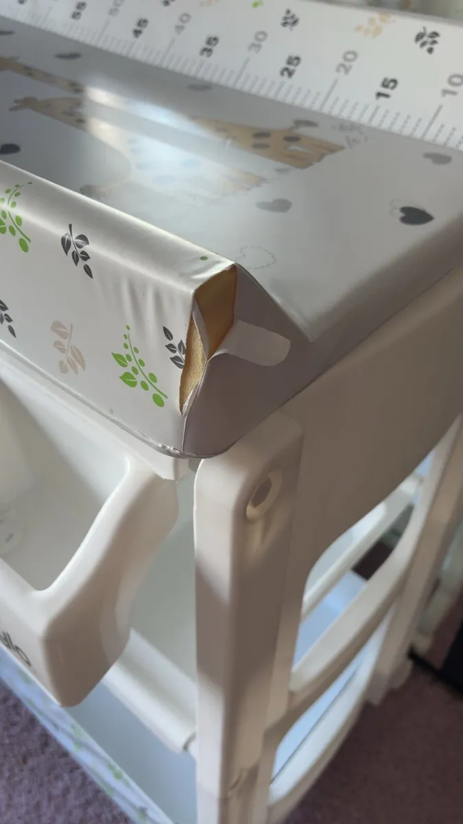 Baby changing unit - Image 4