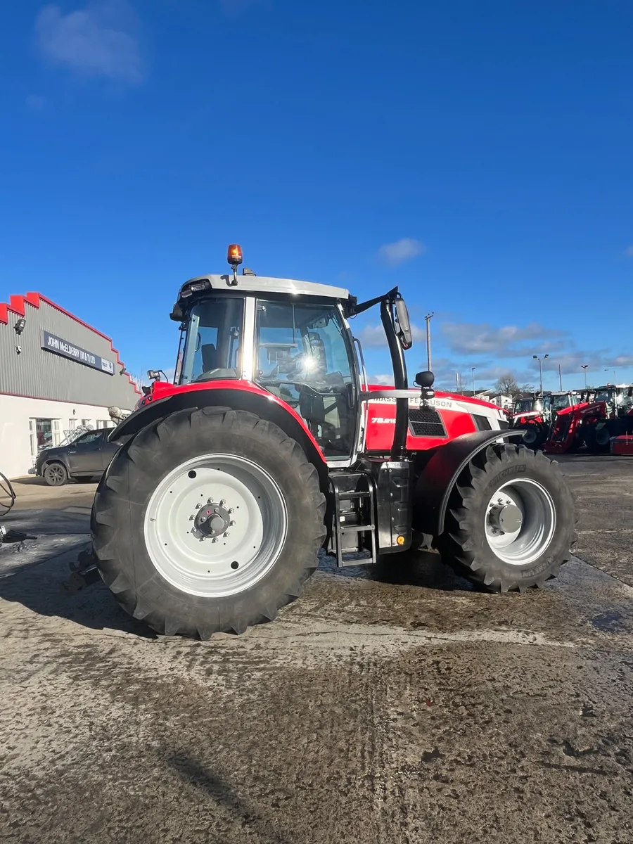 Massey Ferguson 7s.210 - Image 4