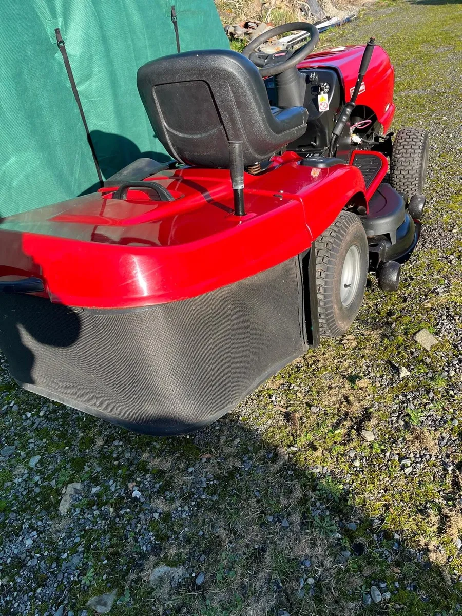 RIDE ON TRACTOR LAWNMOWER - Image 2