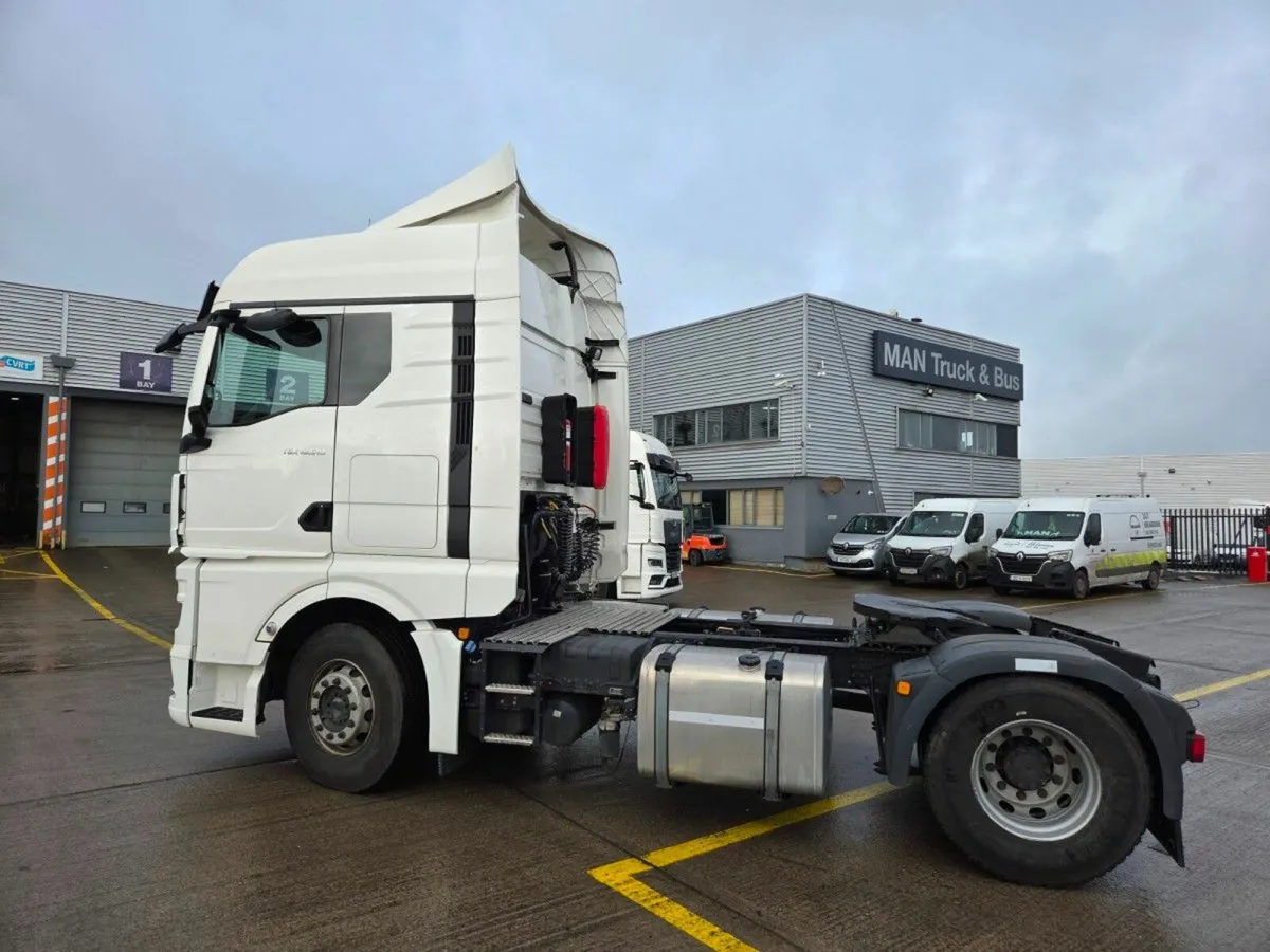 Man TGX 26.510 - 4x2 - Truck Tractor - Image 3