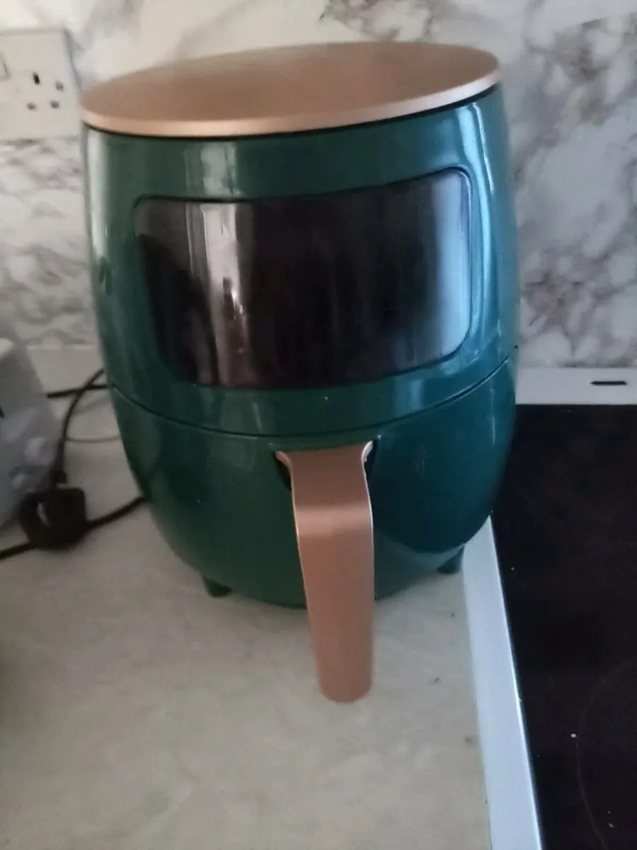 Brand new air fryer - Image 1