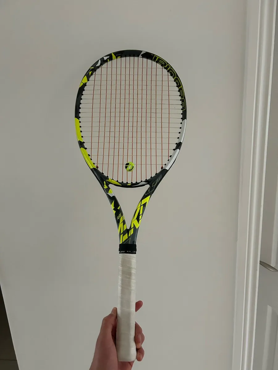 Babolat Aero Pure tennis racket 300g - Image 1