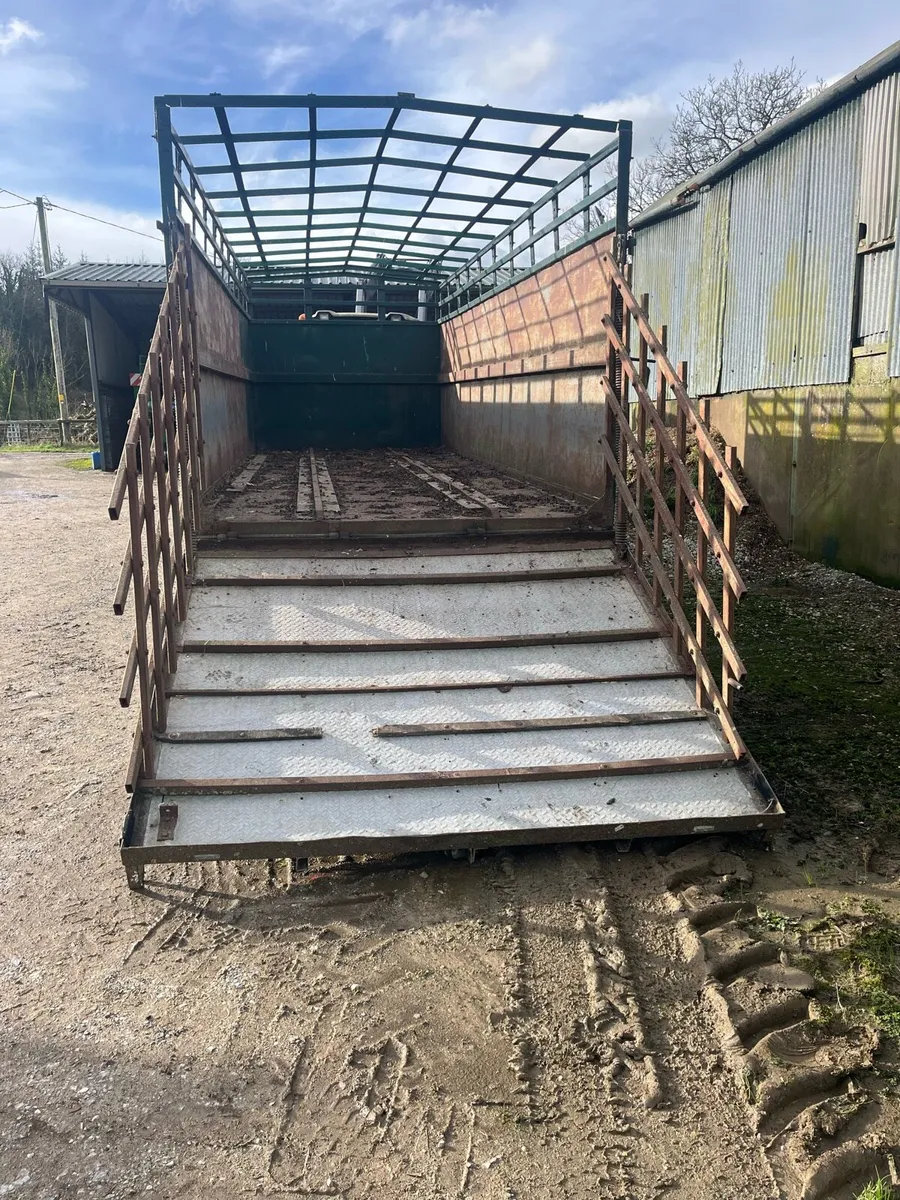 Cattle Trailer - Image 3