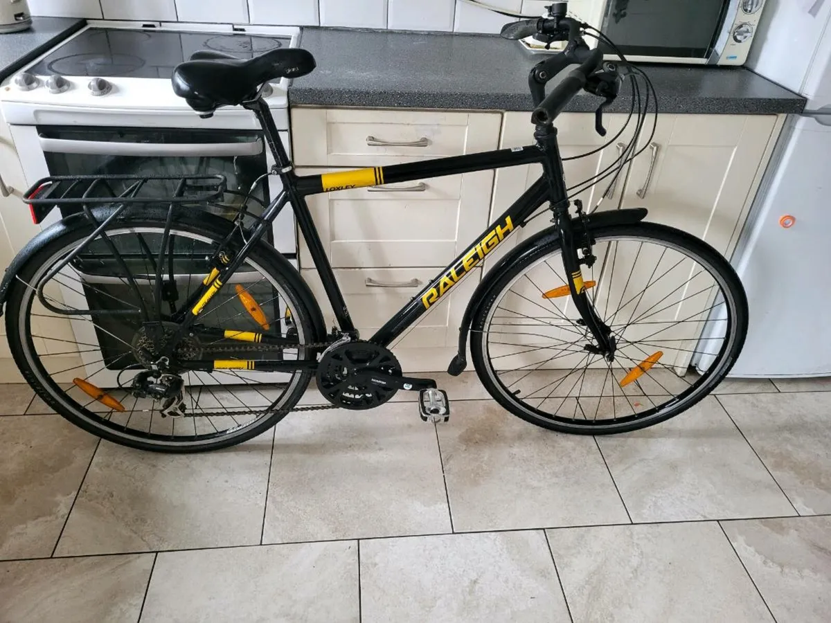 Mens hybrid bike - Image 1