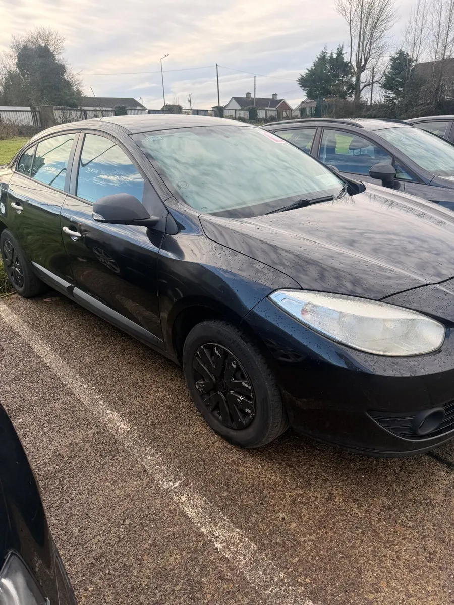 Renault Fluence for parts - Image 1