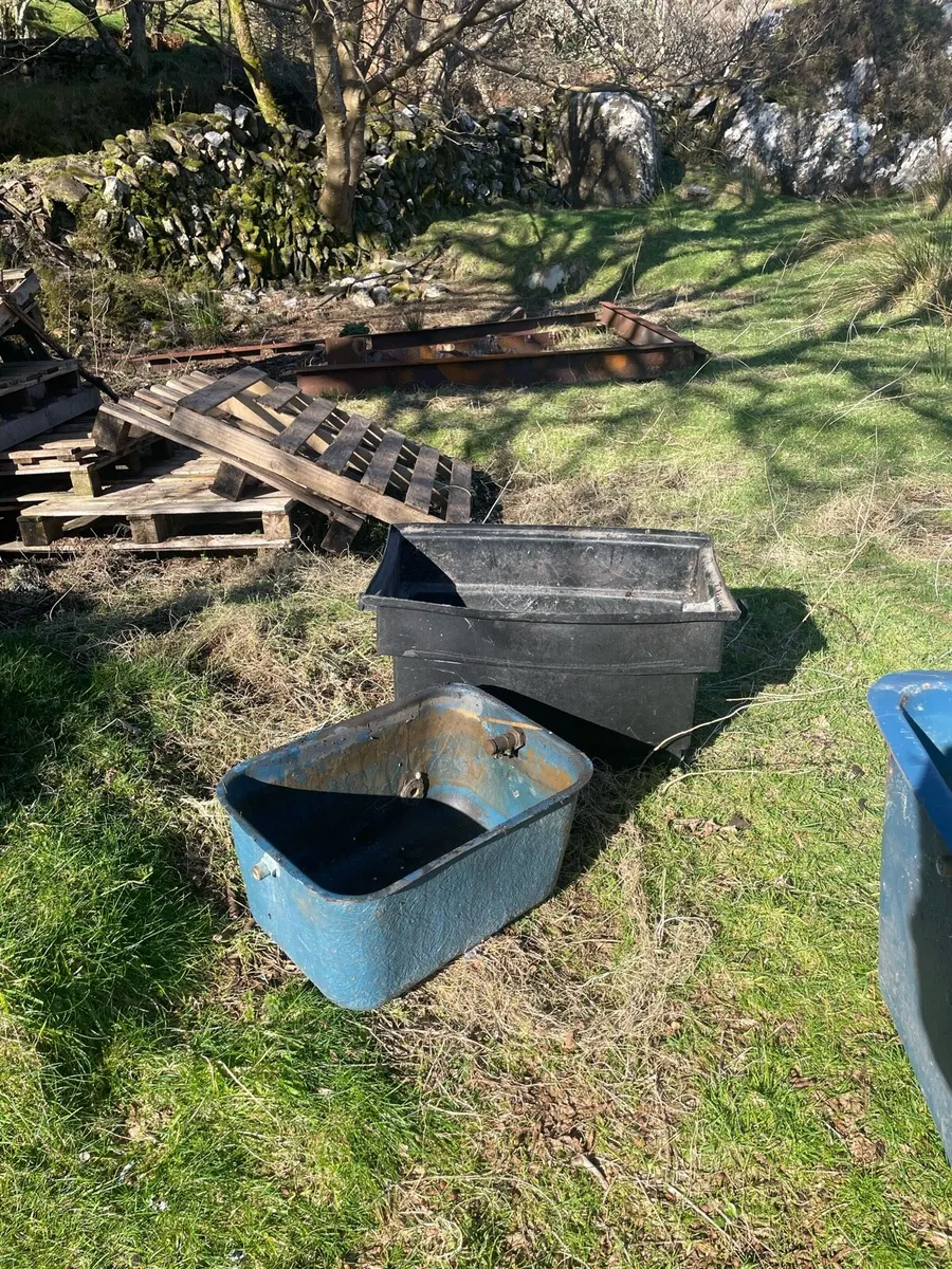 2 Small header water tanks - Image 1
