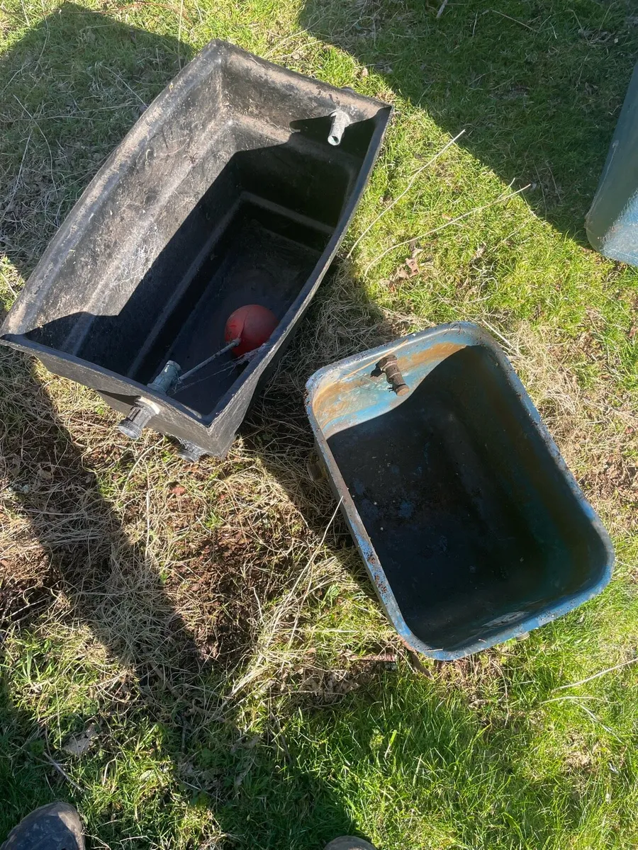 2 Small header water tanks - Image 2