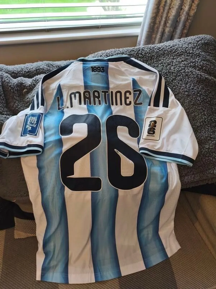 Manchester United - Image 2