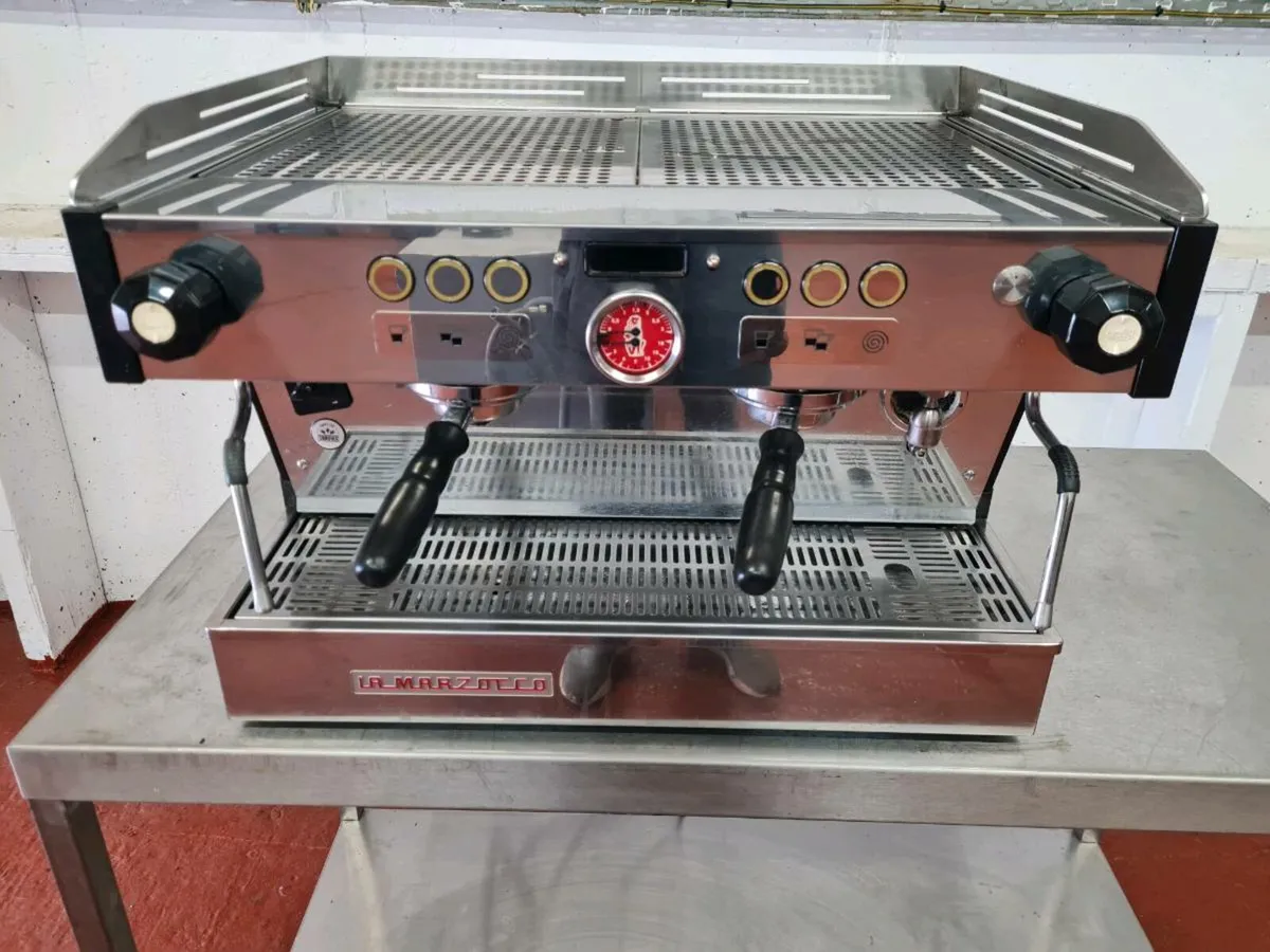 La Marzocco Linea PB Coffee Machine - Image 2