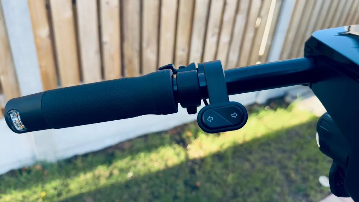 (BARGAIN) Inmotion Air Pro (USED ONCE FORE REVIEW) - Image 4